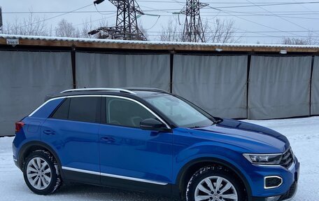 Volkswagen T-Roc I, 2018 год, 2 650 000 рублей, 10 фотография