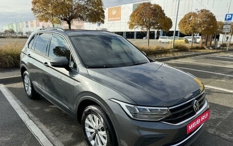 Volkswagen Tiguan II, 2021 год, 2 950 000 рублей, 16 фотография