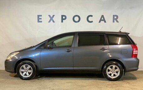 Toyota Wish II, 2003 год, 899 000 рублей, 2 фотография