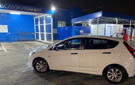 Hyundai Solaris II рестайлинг, 2015 год, 900 000 рублей, 6 фотография