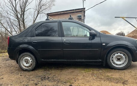 Renault Logan I, 2010 год, 385 000 рублей, 3 фотография