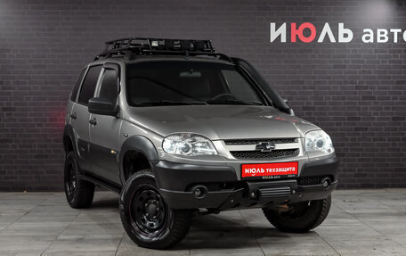 Chevrolet Niva I рестайлинг, 2018 год, 960 000 рублей, 3 фотография