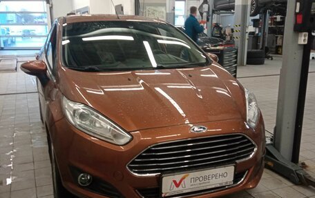 Ford Fiesta, 2015 год, 780 000 рублей, 2 фотография