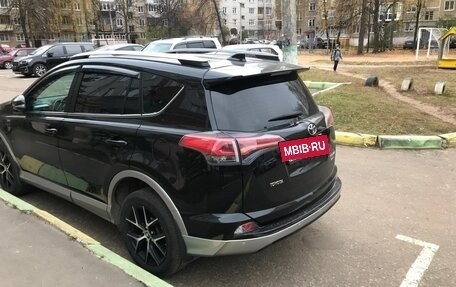 Toyota RAV4, 2017 год, 2 800 000 рублей, 5 фотография