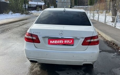 Mercedes-Benz E-Класс, 2012 год, 1 750 000 рублей, 1 фотография