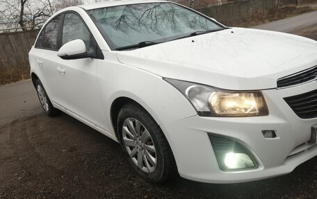 Chevrolet Cruze II, 2014 год, 800 000 рублей, 10 фотография