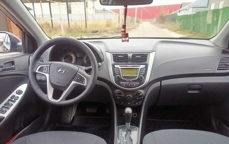 Hyundai Solaris II рестайлинг, 2012 год, 960 000 рублей, 7 фотография