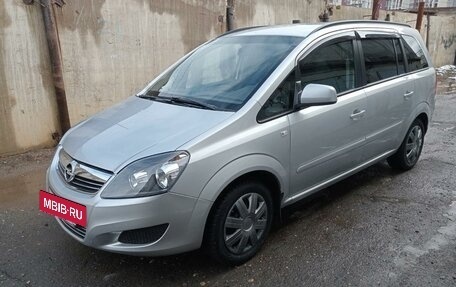 Opel Zafira B, 2012 год, 878 000 рублей, 17 фотография