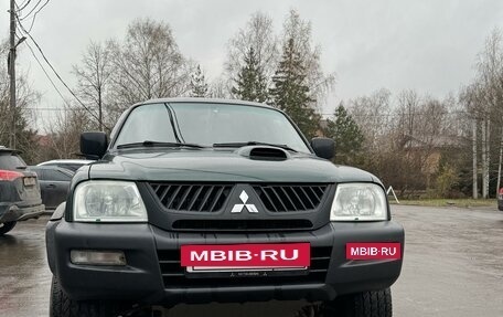 Mitsubishi L200 III рестайлинг, 2005 год, 699 000 рублей, 2 фотография