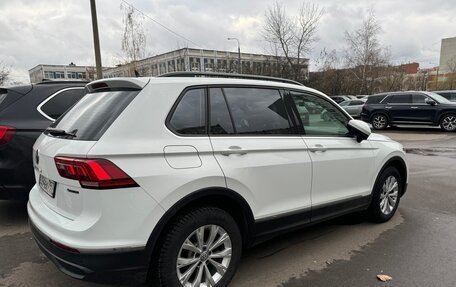 Volkswagen Tiguan II, 2021 год, 3 860 000 рублей, 3 фотография