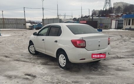 Renault Logan II, 2017 год, 355 000 рублей, 3 фотография