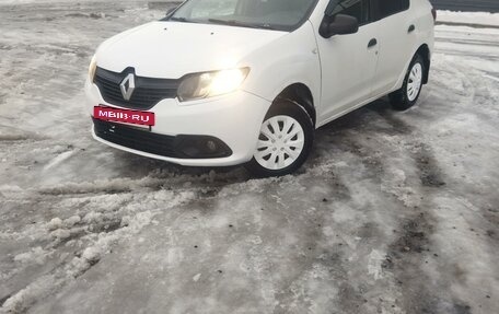 Renault Logan II, 2017 год, 355 000 рублей, 7 фотография