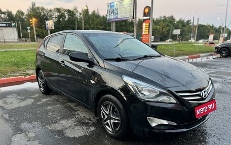 Hyundai Solaris II рестайлинг, 2015 год, 930 000 рублей, 4 фотография