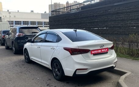 Hyundai Solaris II рестайлинг, 2018 год, 1 400 000 рублей, 3 фотография