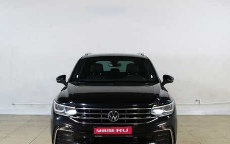 Volkswagen Tiguan II, 2021 год, 4 369 000 рублей, 3 фотография