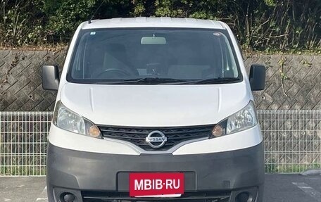 Nissan NV200, 2017 год, 1 200 000 рублей, 2 фотография