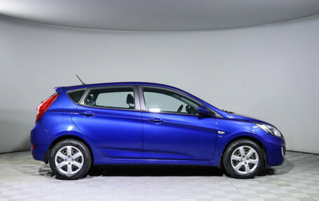 Hyundai Solaris II рестайлинг, 2012 год, 940 000 рублей, 4 фотография