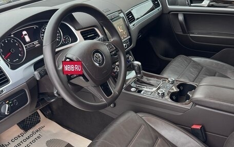 Volkswagen Touareg III, 2012 год, 2 390 000 рублей, 8 фотография