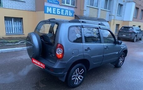 Chevrolet Niva I рестайлинг, 2011 год, 535 000 рублей, 3 фотография