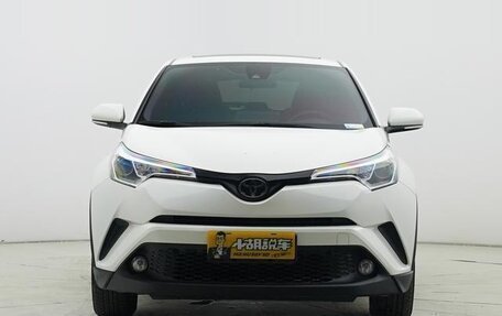 Toyota C-HR I рестайлинг, 2020 год, 2 фотография