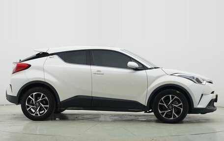 Toyota C-HR I рестайлинг, 2020 год, 8 фотография