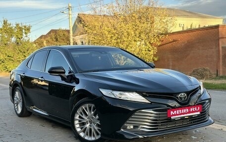 Toyota Camry, 2018 год, 2 950 000 рублей, 7 фотография