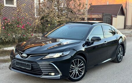 Toyota Camry, 2023 год, 3 950 000 рублей, 6 фотография