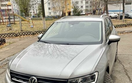 Volkswagen Tiguan II, 2017 год, 2 376 000 рублей, 1 фотография