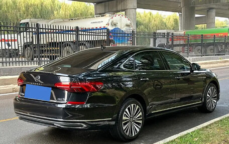 Volkswagen Passat B8 рестайлинг, 2021 год, 2 700 000 рублей, 7 фотография