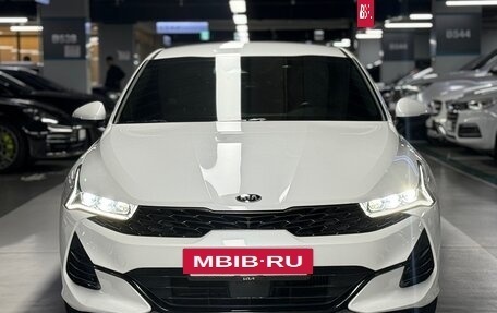 KIA K5, 2021 год, 1 850 000 рублей, 2 фотография