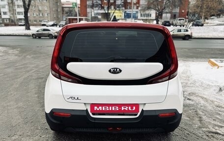 KIA Soul II рестайлинг, 2019 год, 1 800 000 рублей, 5 фотография