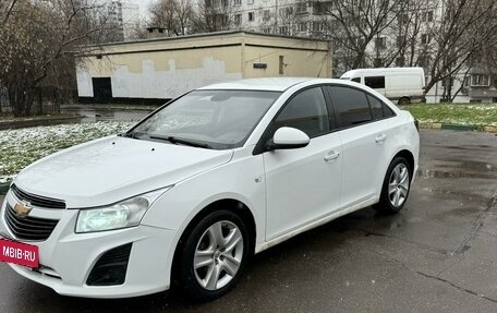 Chevrolet Cruze II, 2013 год, 669 000 рублей, 3 фотография