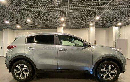 KIA Sportage IV рестайлинг, 2021 год, 2 590 000 рублей, 2 фотография