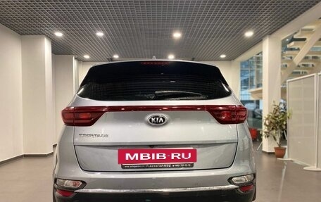 KIA Sportage IV рестайлинг, 2021 год, 2 590 000 рублей, 4 фотография