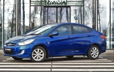 Hyundai Solaris II рестайлинг, 2012 год, 995 000 рублей, 1 фотография