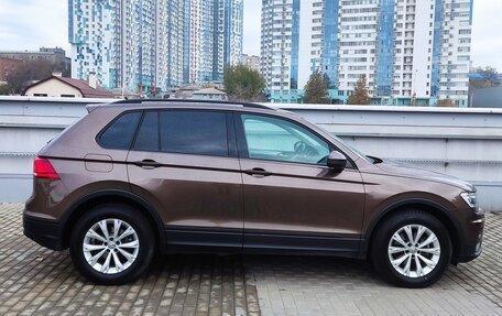 Volkswagen Tiguan II, 2019 год, 2 760 000 рублей, 6 фотография