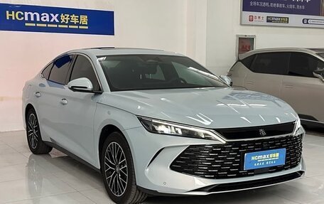 BYD Qin, 2024 год, 2 400 000 рублей, 4 фотография