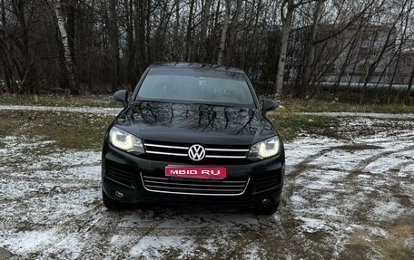 Volkswagen Touareg III, 2011 год, 2 300 000 рублей, 1 фотография