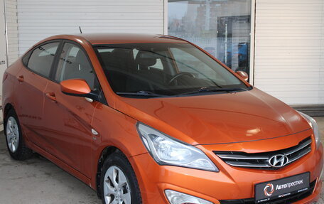 Hyundai Solaris II рестайлинг, 2014 год, 890 000 рублей, 3 фотография