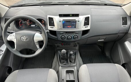 Toyota Hilux VII, 2012 год, 2 150 000 рублей, 11 фотография