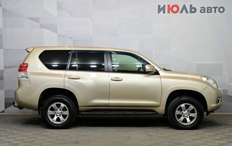 Toyota Land Cruiser Prado 150 рестайлинг 2, 2010 год, 2 200 000 рублей, 8 фотография