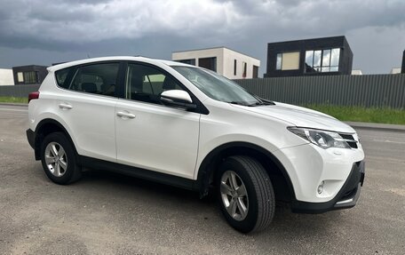 Toyota RAV4, 2014 год, 2 200 000 рублей, 5 фотография