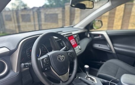 Toyota RAV4, 2014 год, 2 200 000 рублей, 10 фотография