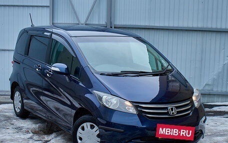 Honda Freed I, 2011 год, 1 385 000 рублей, 3 фотография