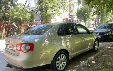 Volkswagen Jetta VI, 2008 год, 650 000 рублей, 6 фотография