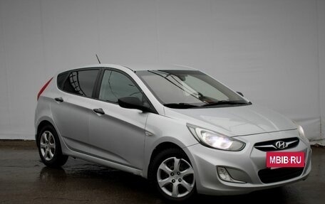 Hyundai Solaris II рестайлинг, 2012 год, 660 000 рублей, 3 фотография