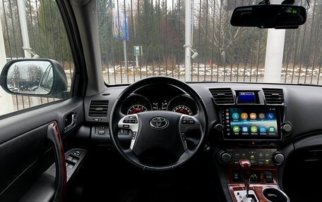 Toyota Highlander III, 2011 год, 2 079 000 рублей, 11 фотография