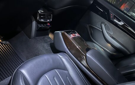 Audi A8, 2014 год, 2 200 000 рублей, 10 фотография