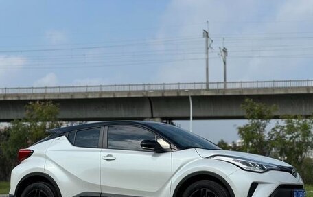 Toyota C-HR I рестайлинг, 2021 год, 2 120 800 рублей, 7 фотография