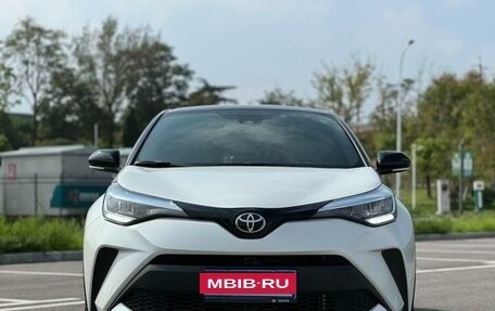 Toyota C-HR I рестайлинг, 2021 год, 2 120 800 рублей, 3 фотография